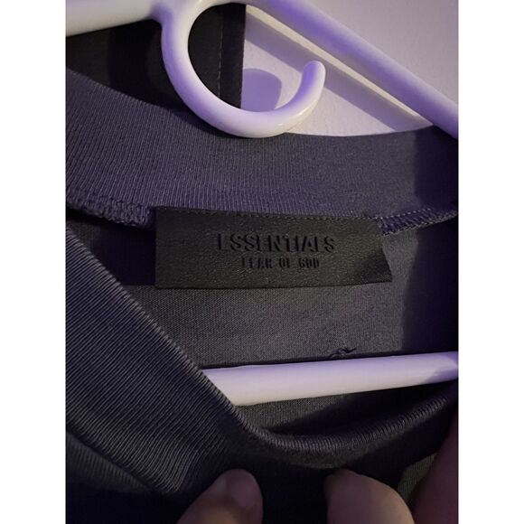 Fear of God ESSENTIALS Crew Neck T-Shirt (*FITS LIKE AN OVERSIZED LARGE*) - Picture 7 of 7